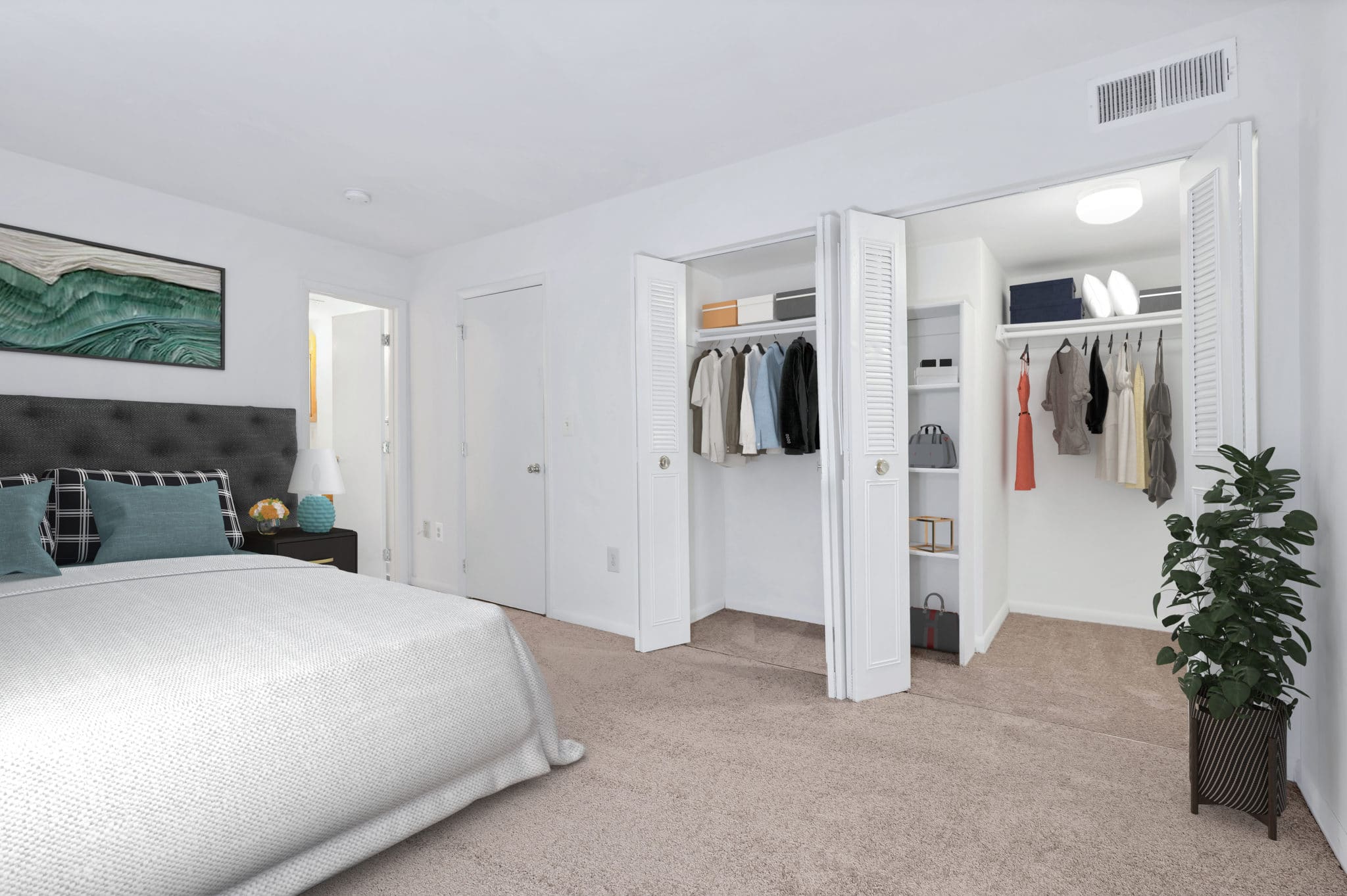 bedroom with two closets | Spark Oxon Hill Apartments